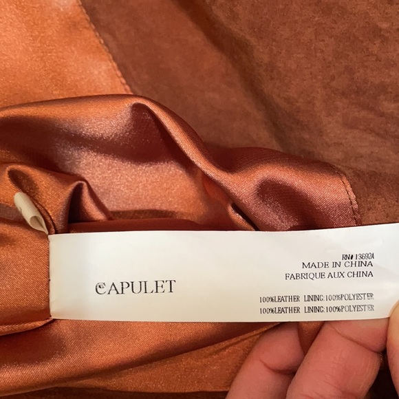 Capulet Jacket - Picture 3 of 4